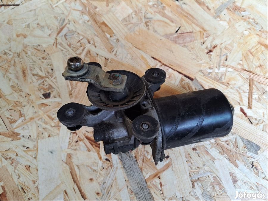Hyundai Coupe 1997-2002 Első Ablaktörlő Motor