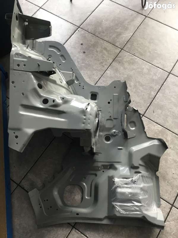 Hyundai H1 TQ doblemez első jobb 646004H600