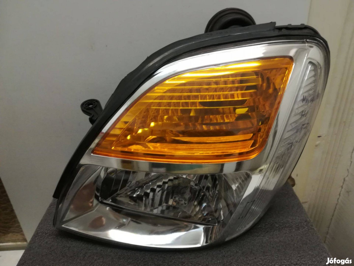 Hyundai H1 fényszóró bal 2005 -> 2007 (H4) (E+)