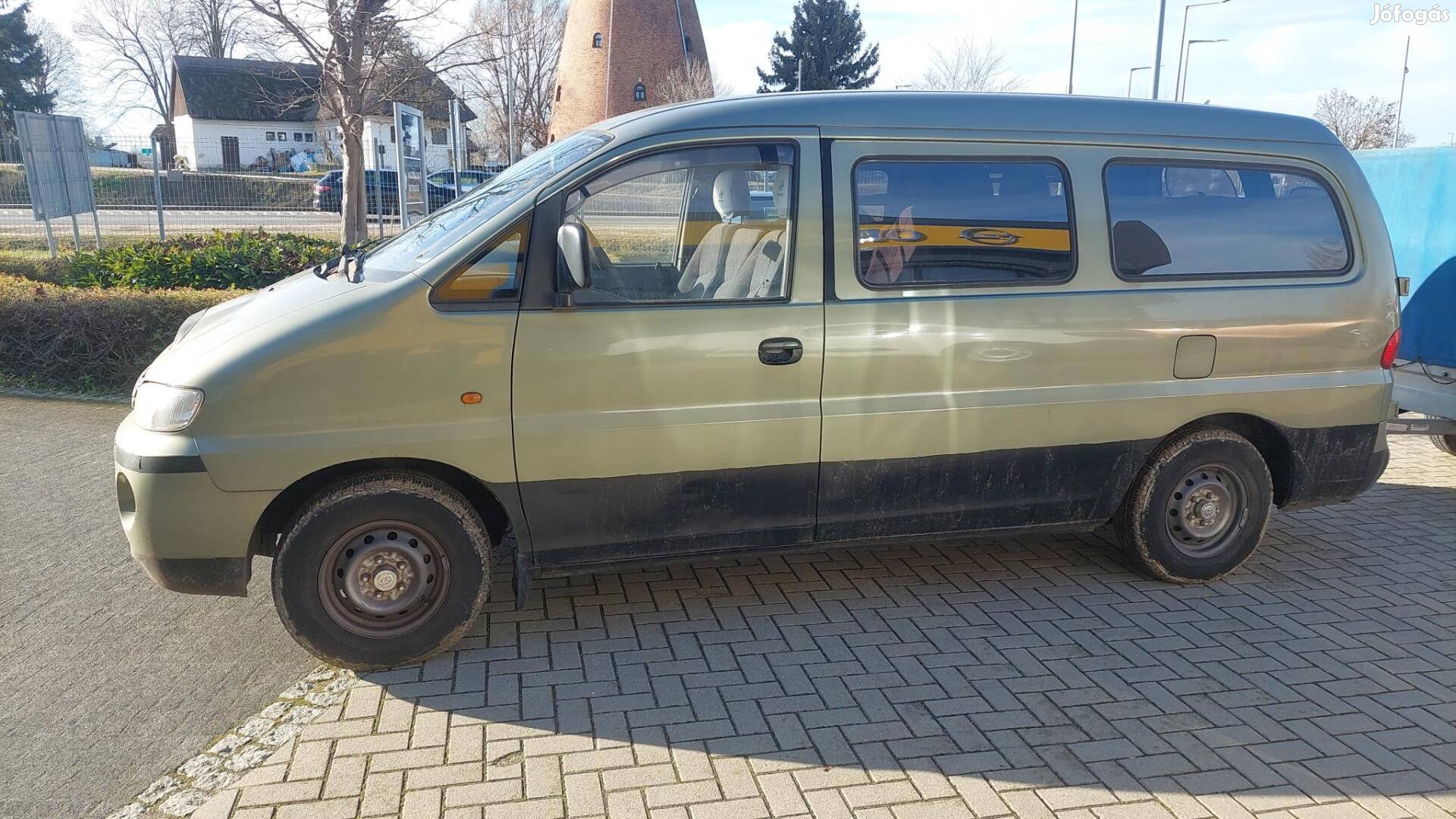 Hyundai H-1 Standard Van Long (6 személyes )