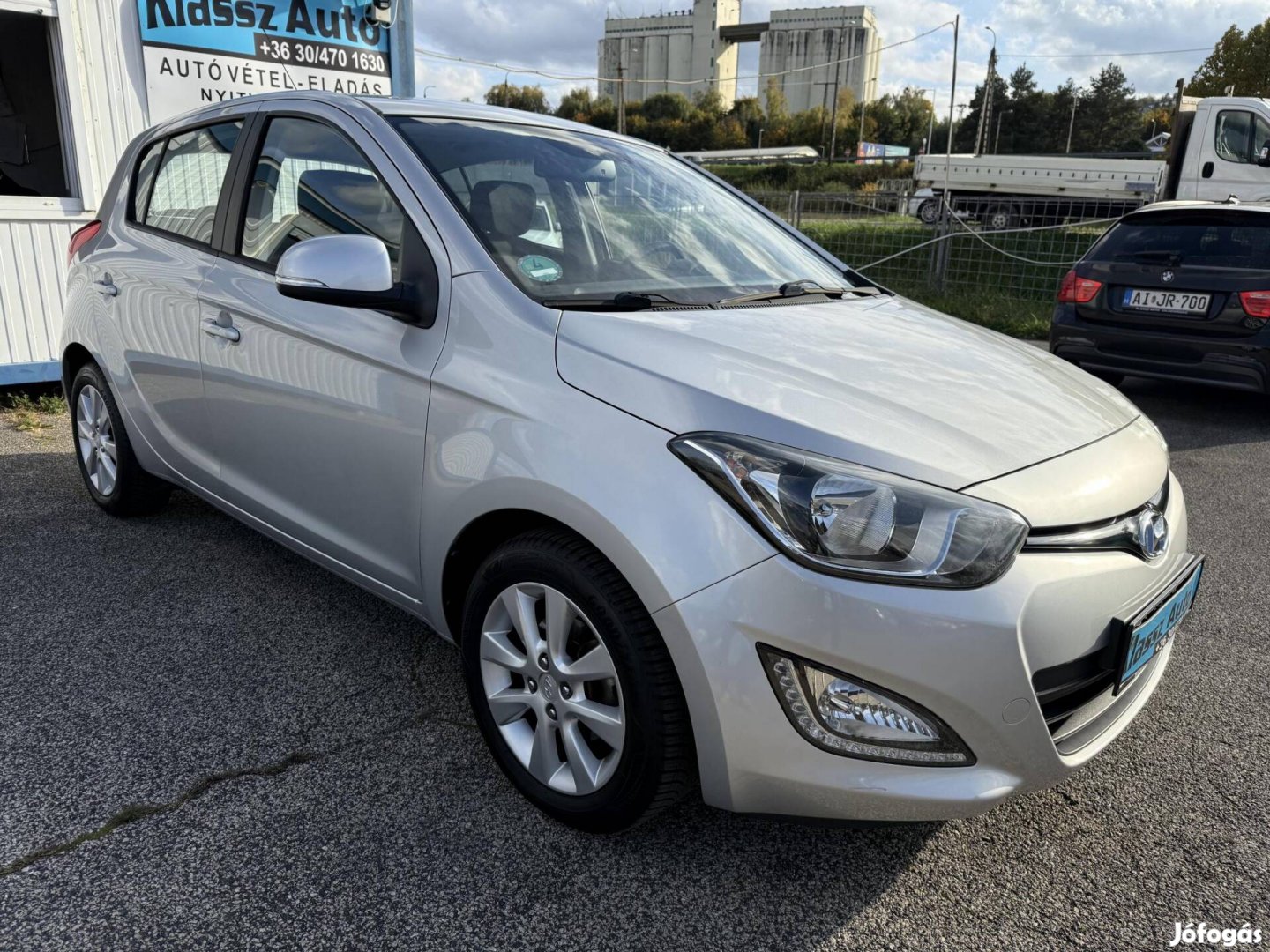 Hyundai I20 1.25 Go! Brasil Szervizkönyv-Ülésfű...