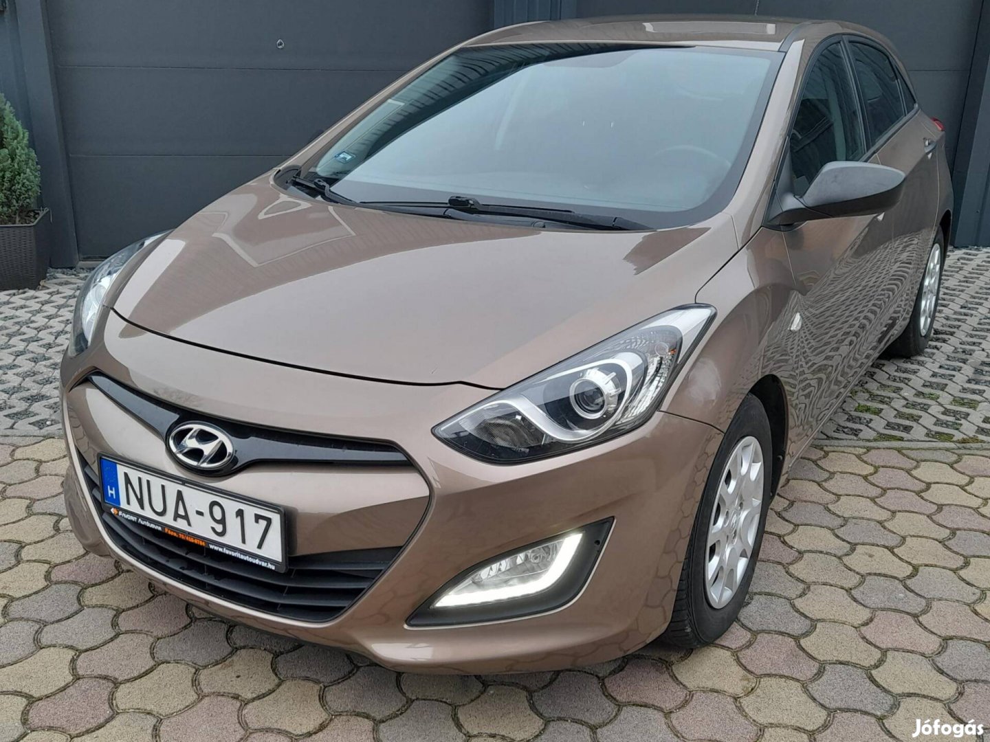 Hyundai I30 1.4i Life Szép Világosbarna. Igénye...