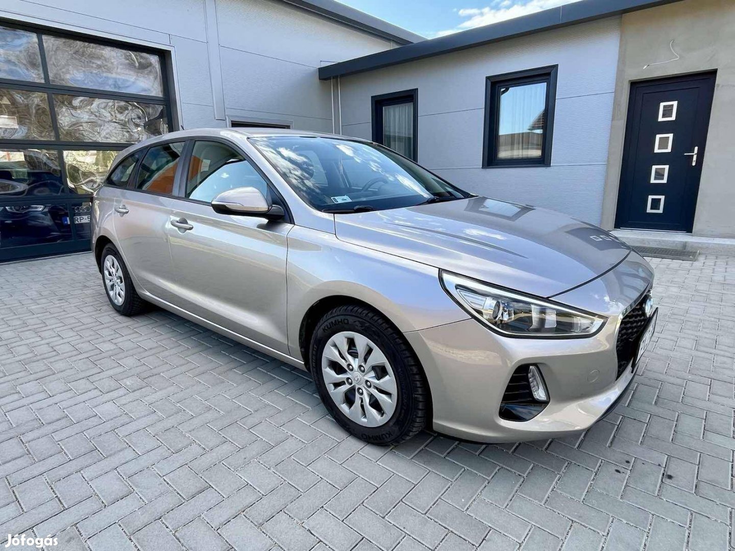 Hyundai I30 1.6 CRDi MP Life magyarországi első...