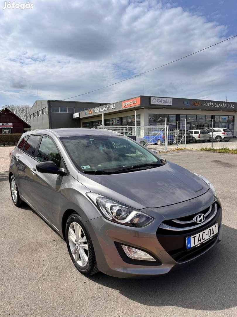 Hyundai I30 CW 1.4 CRDi Life Alacsony Üzemanyag...