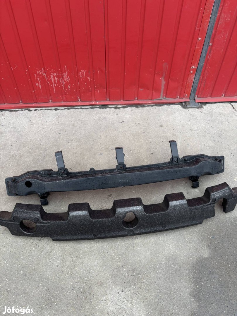 Hyundai I30 Hátsó középső Lökhárító Tartó