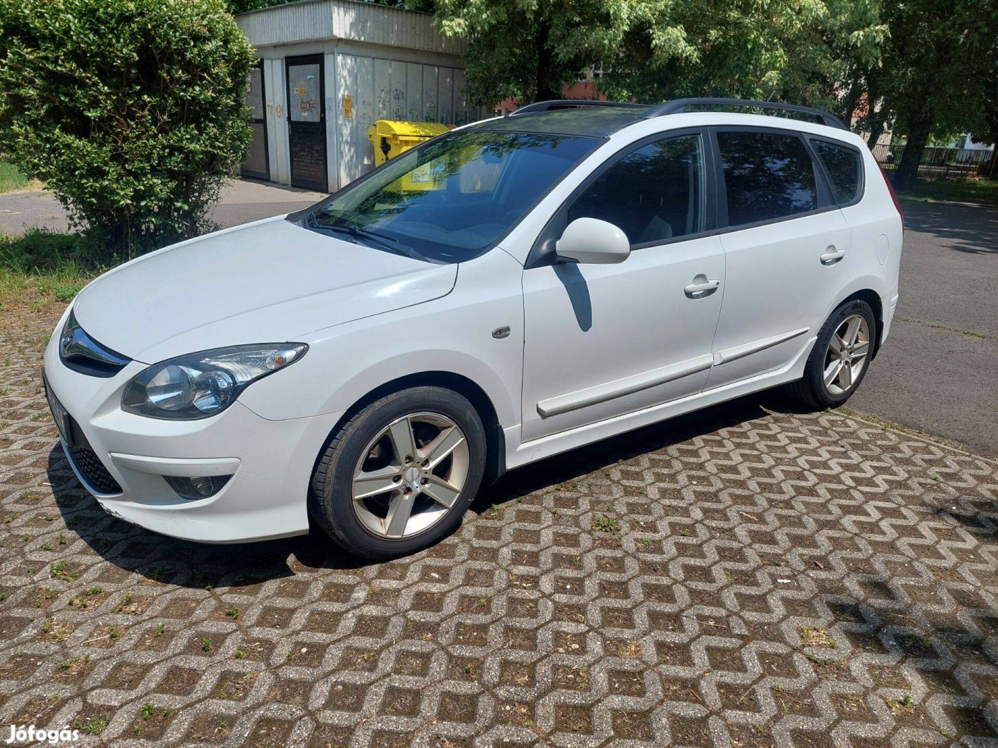 Hyundai I30 kombi autó eladó