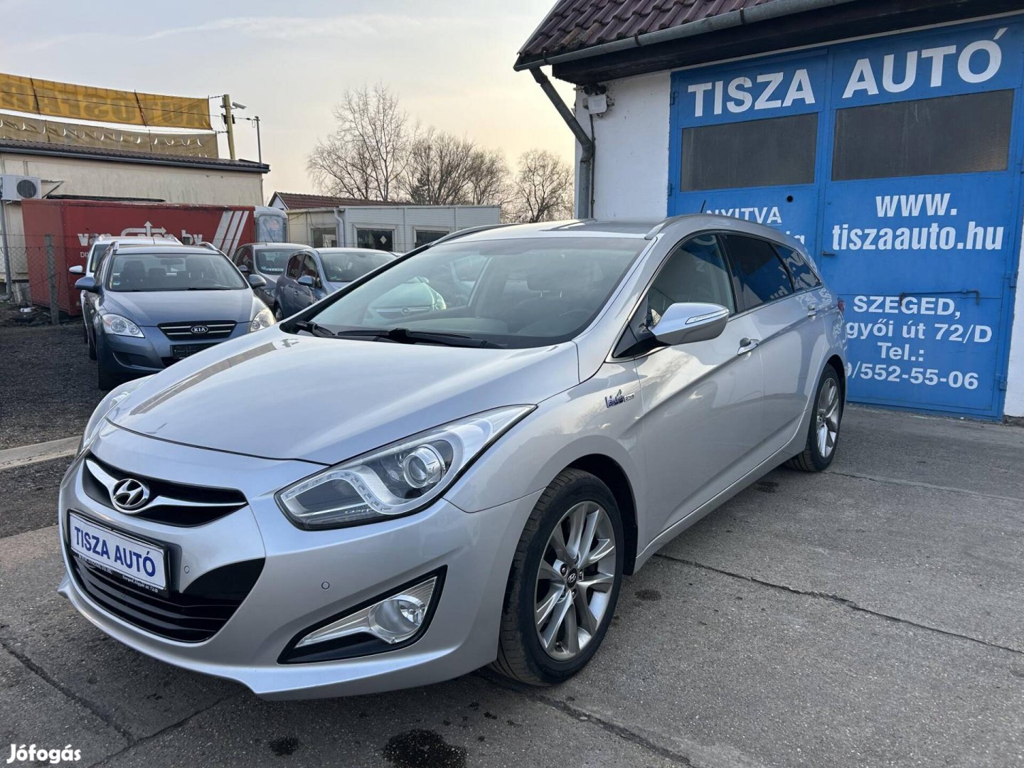 Hyundai I40 1.7 CRDi LP Premium //szervizkönyv/...