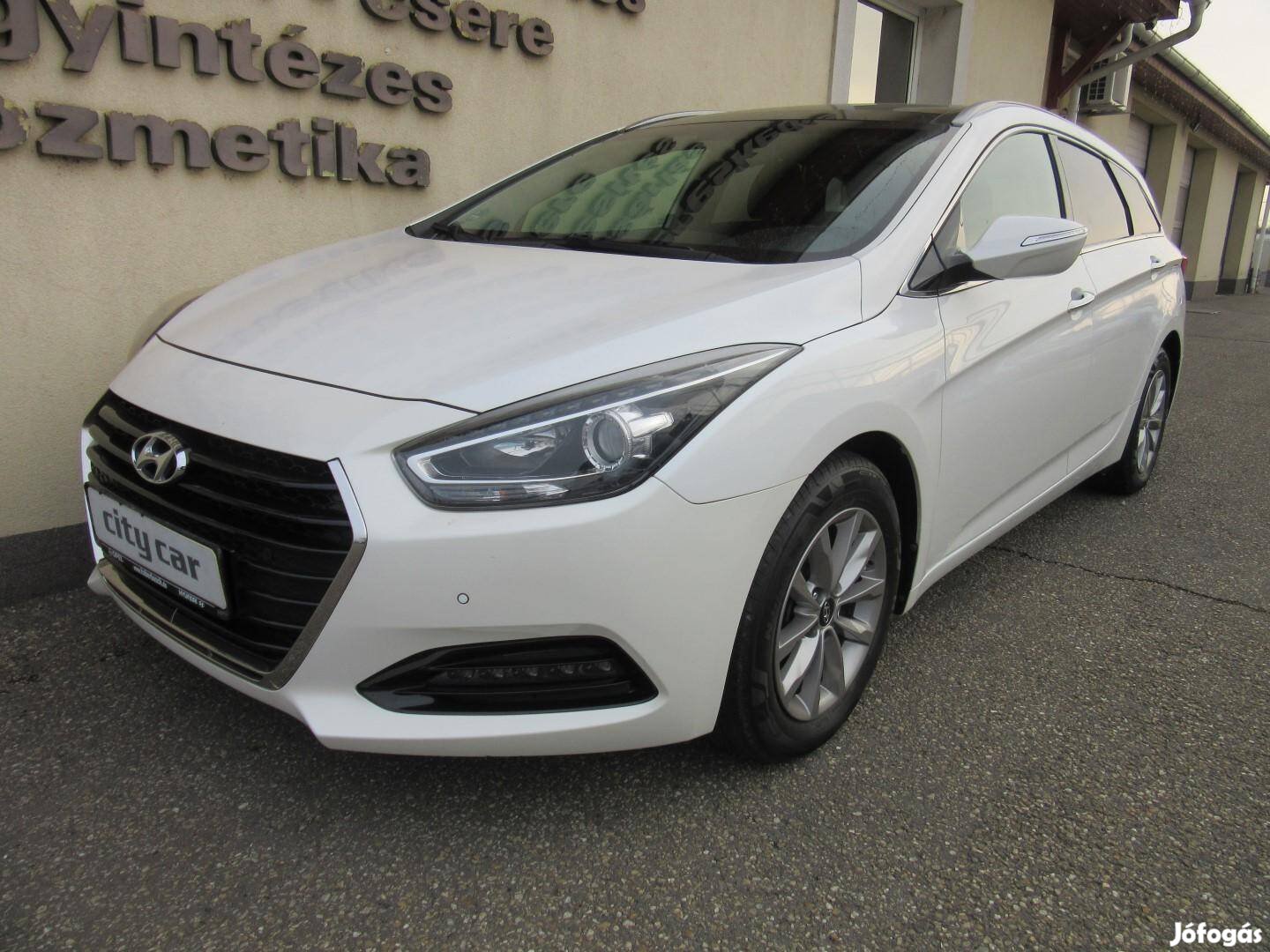 Hyundai I40 2.0 GDI Premium (Automata) Panoráma...