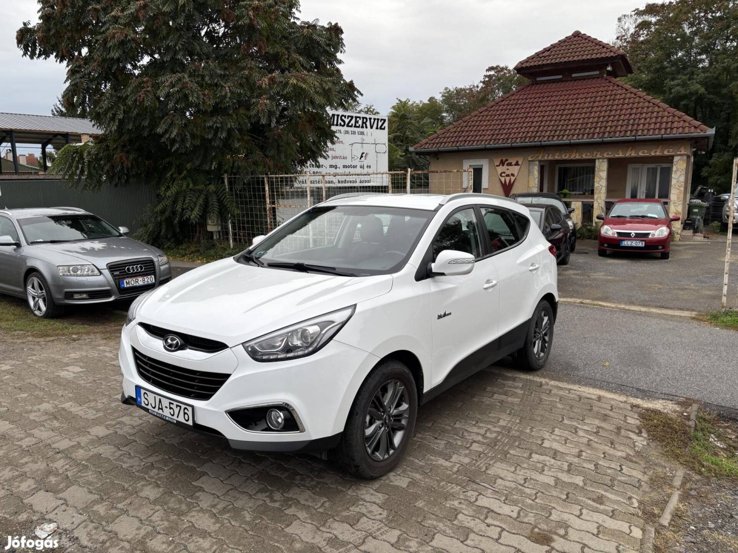 Hyundai IX35 1.6 GDi Premium Sérülés-javítás me...