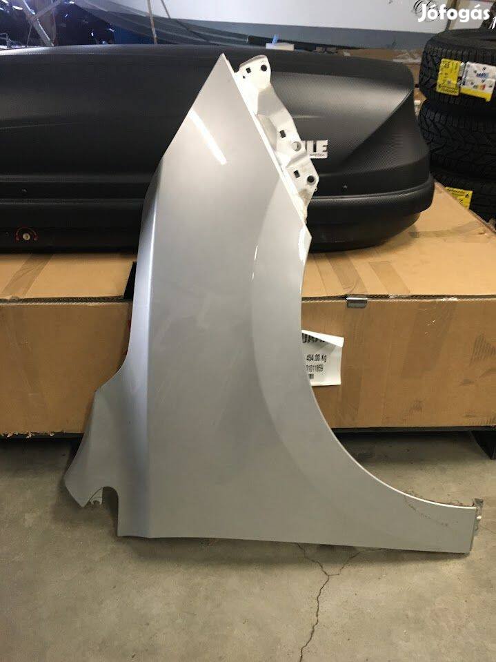 Hyundai IX35 bontott, enyhén sérült sárvédők eladó