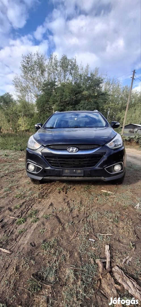Hyundai IX35 bontott alkatrészek 2.0 crdi 4x4 