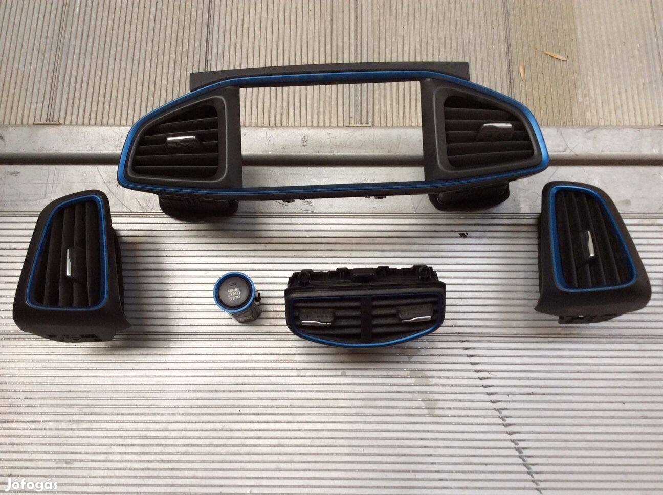 Hyundai Ioniq Belső rács ,szelllőzőrács kék dekorcsíkkal