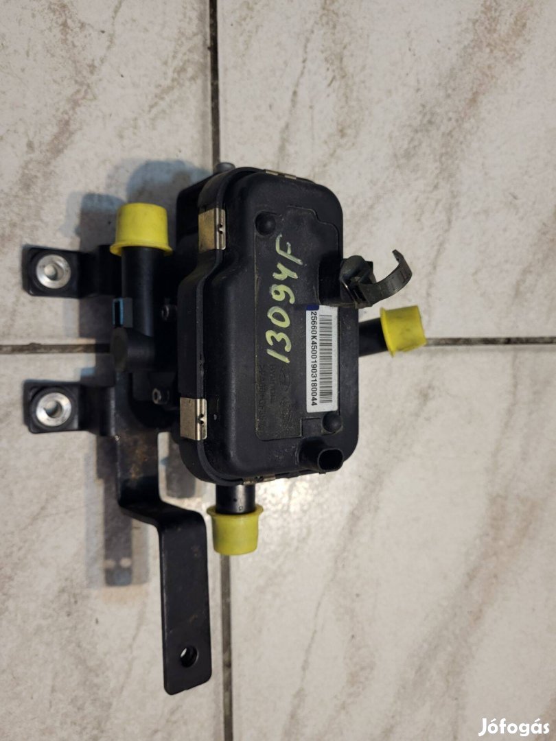 Hyundai Ioniq (AE) Electric 3 utas szelep (használt) 25661-G7500