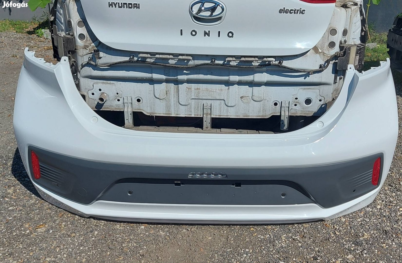 Hyundai Ioniq hátsó lökhárító kompletten fehér 