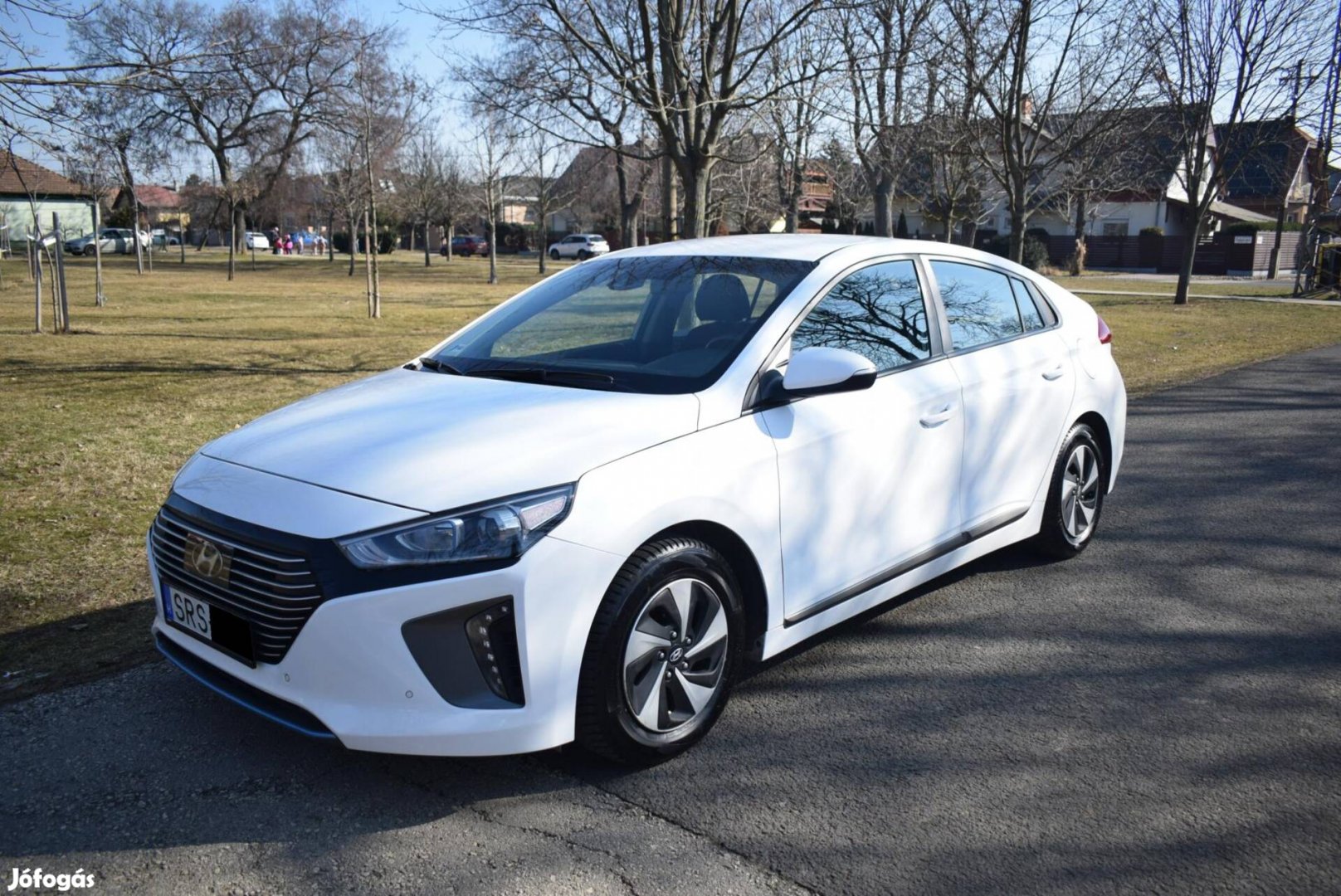 Hyundai Ioniq hybrid 1.6 GDi Premium DCT 117.00...