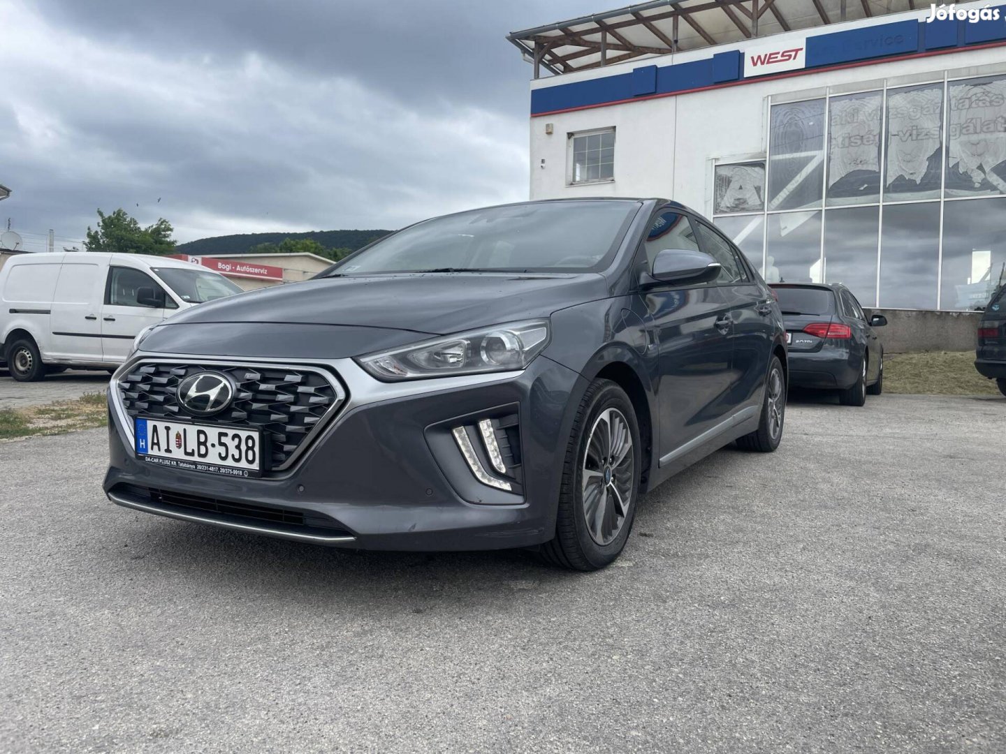 Hyundai Ioniq plug-in 1.6 GDi Comfort Navi DCT...