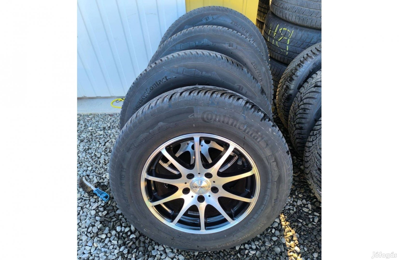 Hyundai Ix35 Dezent Alufelni 215/70 R16 4 évszakos gumi szett
