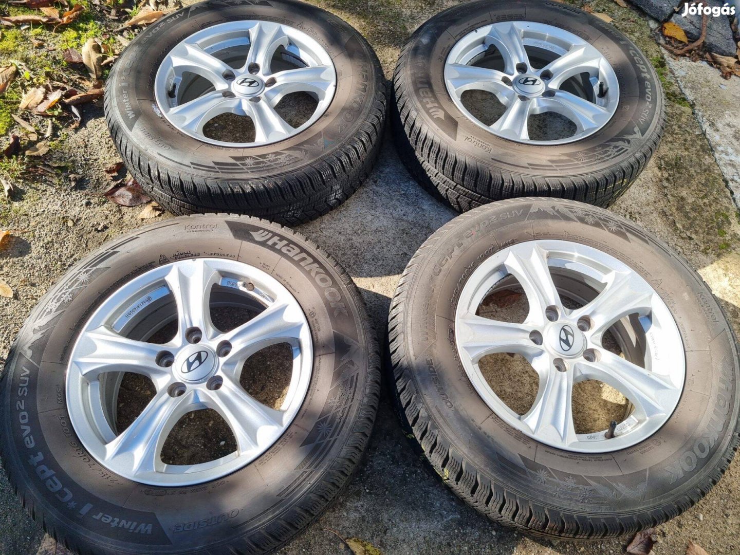 Hyundai Kia alufelnik téligumikkal 5x114,3 215/70R16H