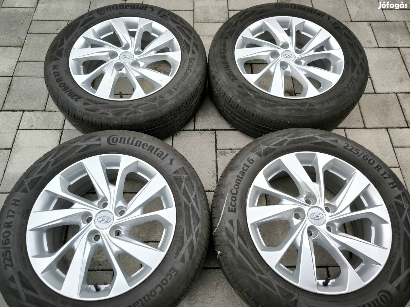 Hyundai Kia gyári alufelni 17" 225/60r17 nyári gumi 