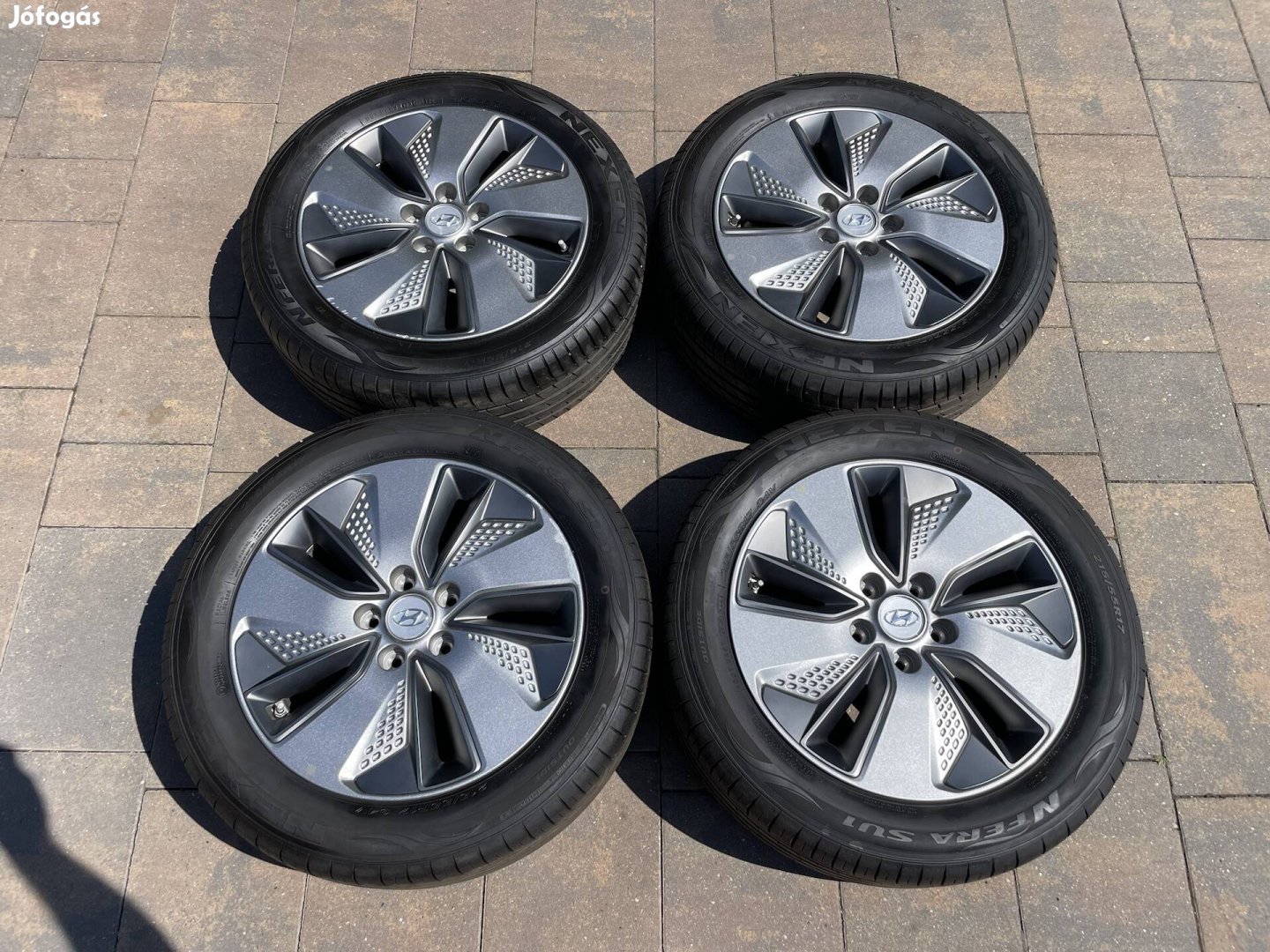 Hyundai Kona 17" gyári nyári alufelni szett Eladó!