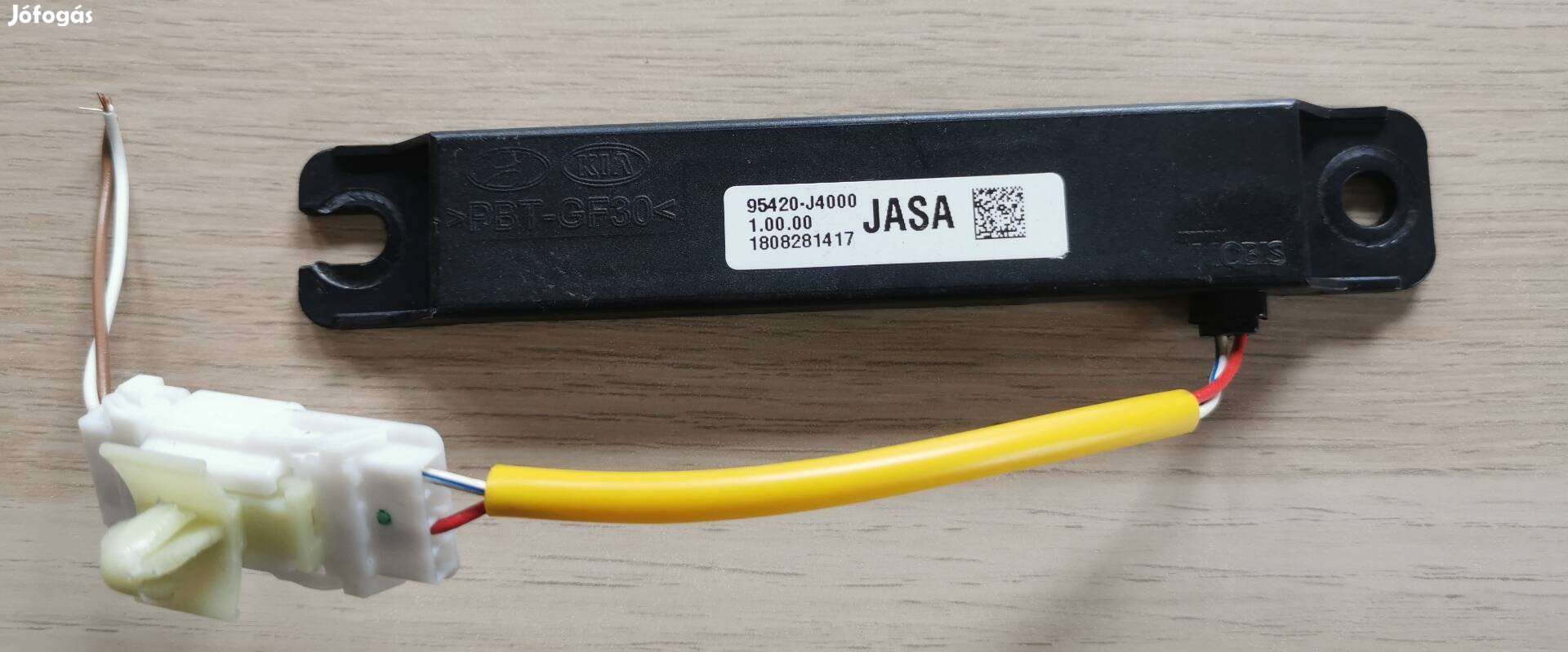 Hyundai Kona 95420J4000 Kulcs nélküli nyitás jeladó antenna