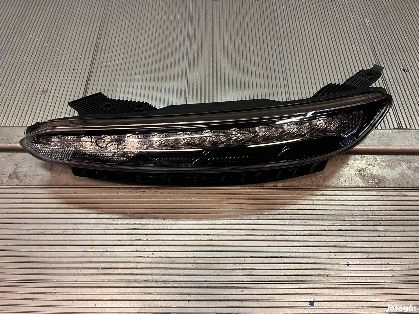 Hyundai Kona B.menetfeny 92207J9500