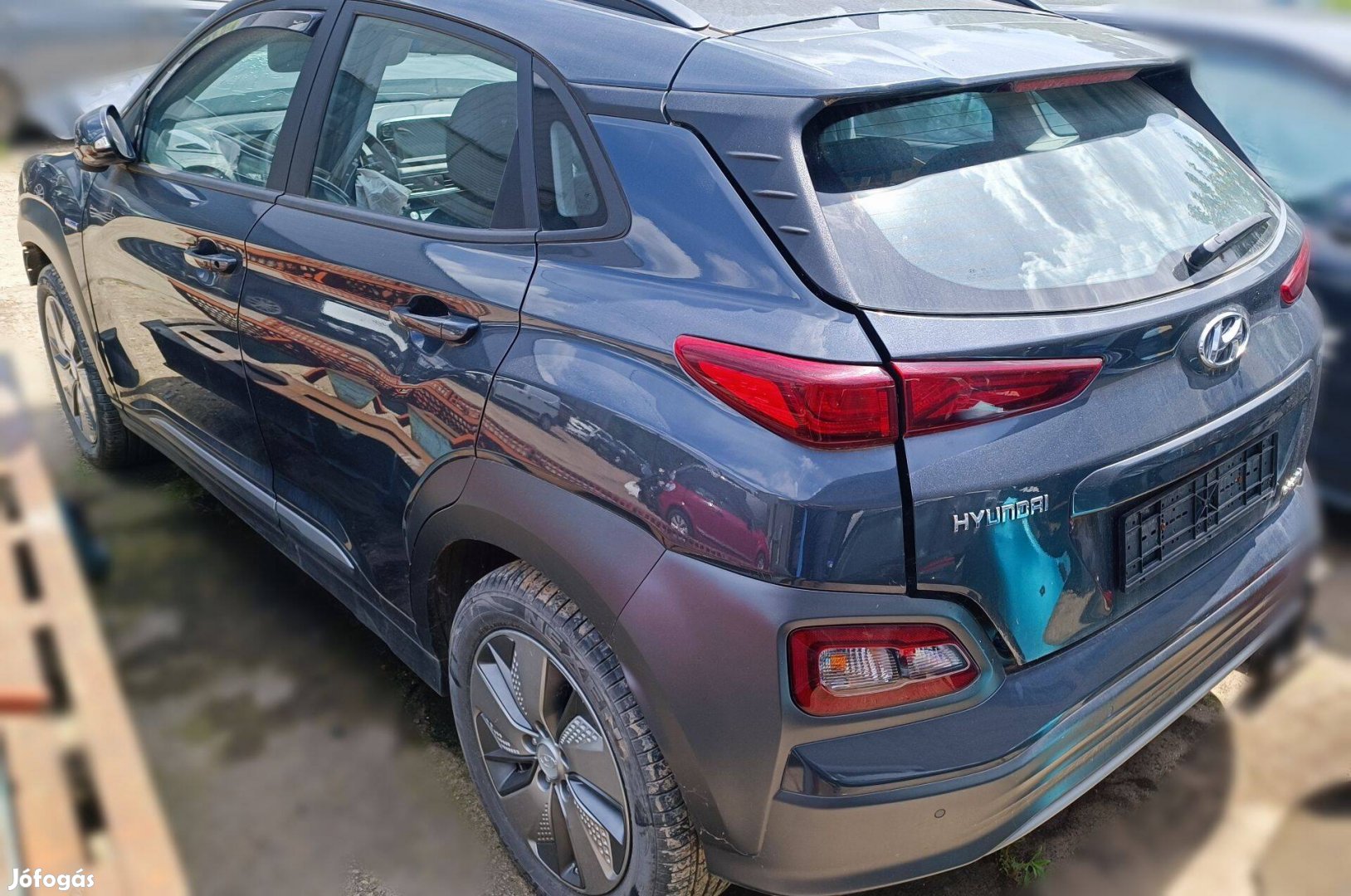 Hyundai Kona EV 2020 bontott alkatrészei 150 KW
