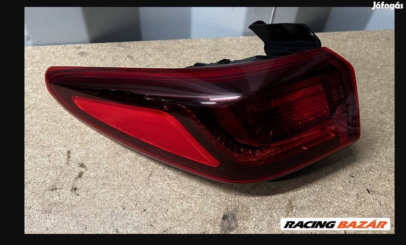 Hyundai Kona (OS) bal hátsó lámpa