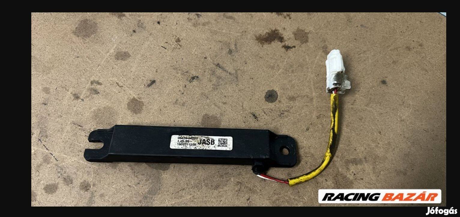 Hyundai Kona (OS) keyless go antenna 95420j4200