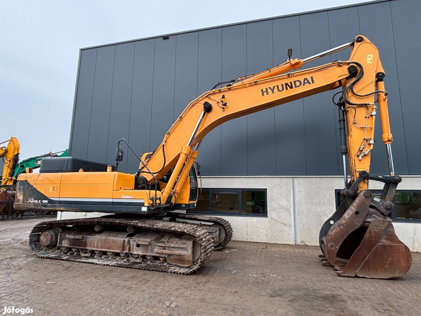Hyundai R330NLC-9A / 7.834 üzemóra / Lízing 20%-tól