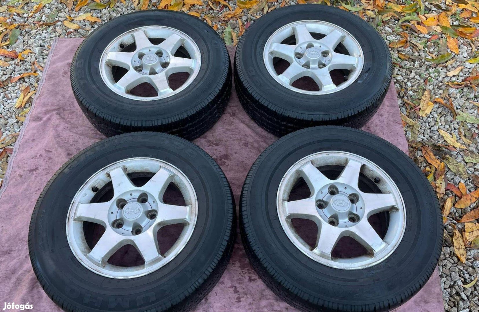 Hyundai SUV kerekek 215/70 R15