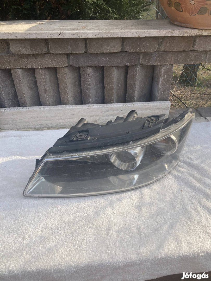 Hyundai Sonata gyári bal fényszóró