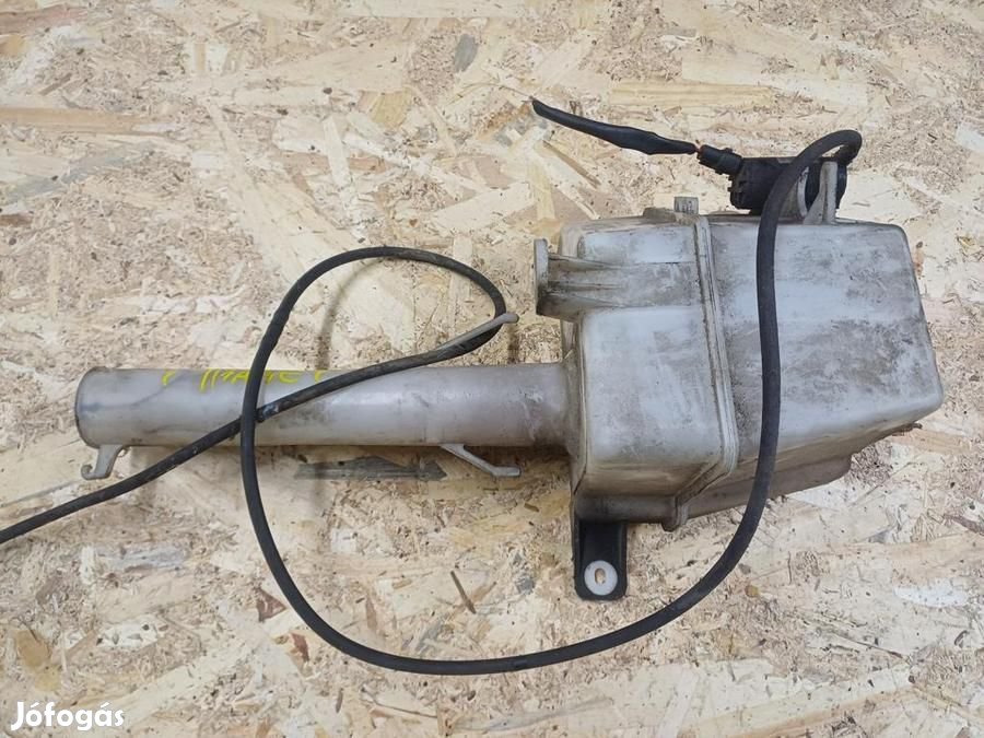 Hyundai Trajet (2001-2008) Ablakmosótartály Szivattyúval