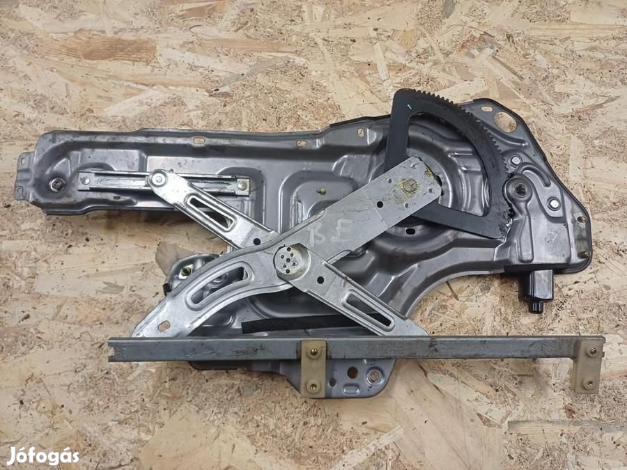 Hyundai Trajet (2001-2008) Bal Első Ajtó Ablakemelő Szerkezet Motorra