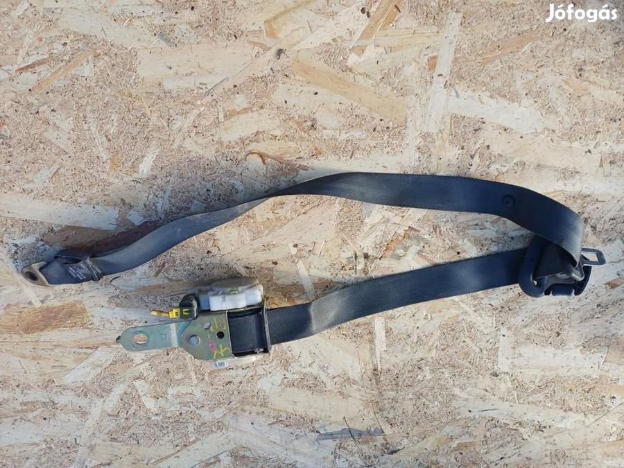 Hyundai Trajet (2001-2008) Jobb Első Biztonsági ÖV