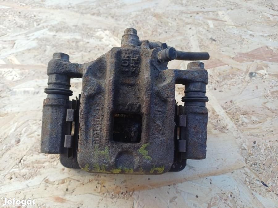 Hyundai Trajet (2001-2008) Jobb Hátsó Féknyereg