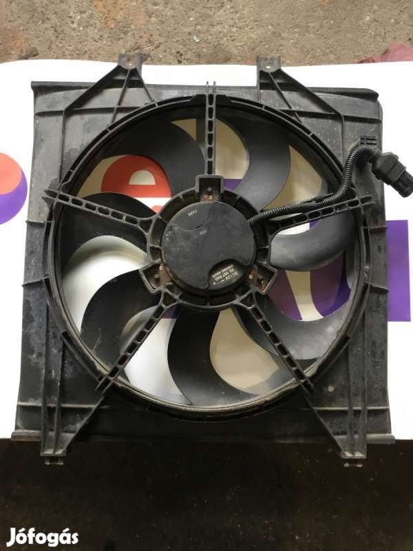 Hyundai Trajet hűtőventilátor 253803A250-BON