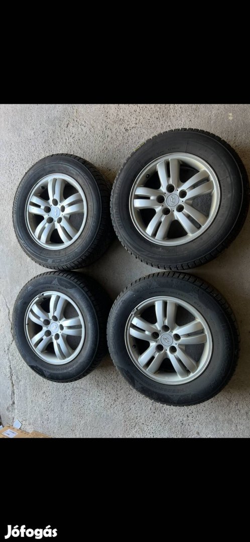 Hyundai Tucson Alufelni téli gumikkal