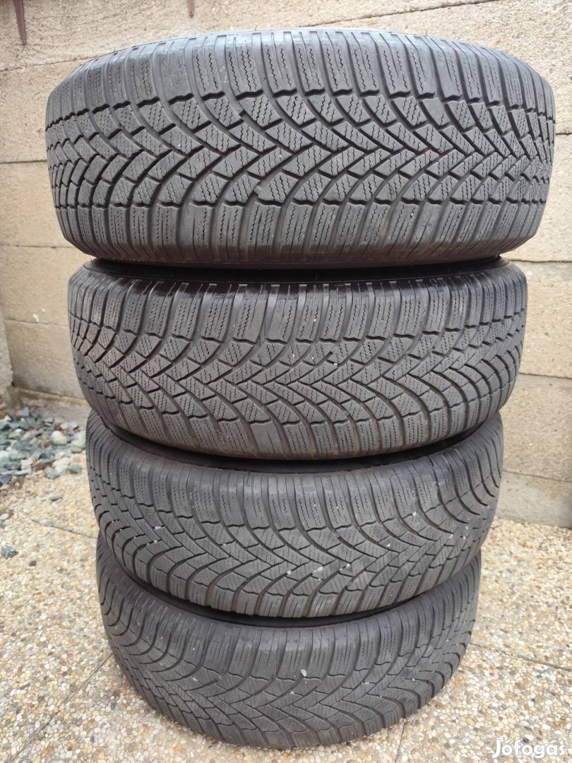 Hyundai / Kia 17" gyári alufelni téligumival 5x114,3