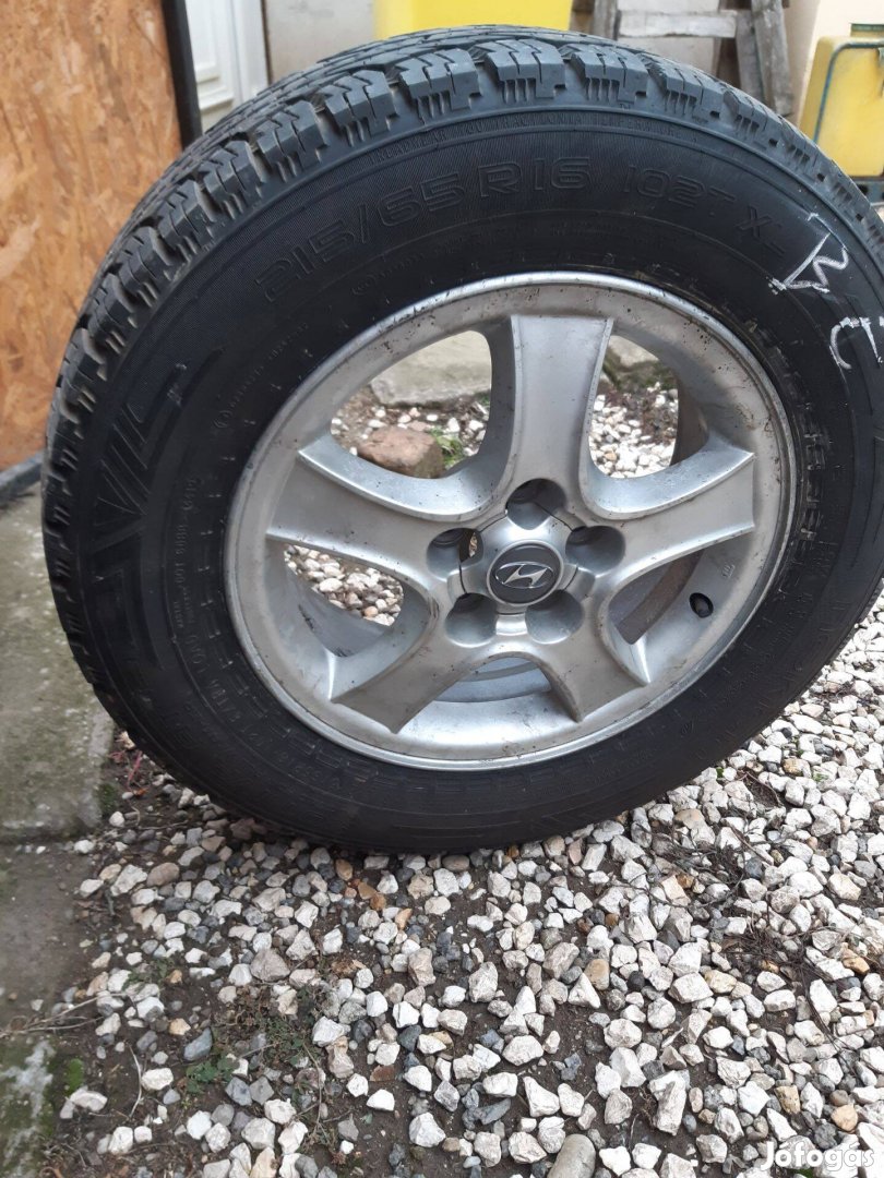 Hyundai alu felni téli gumival szerelve eladó