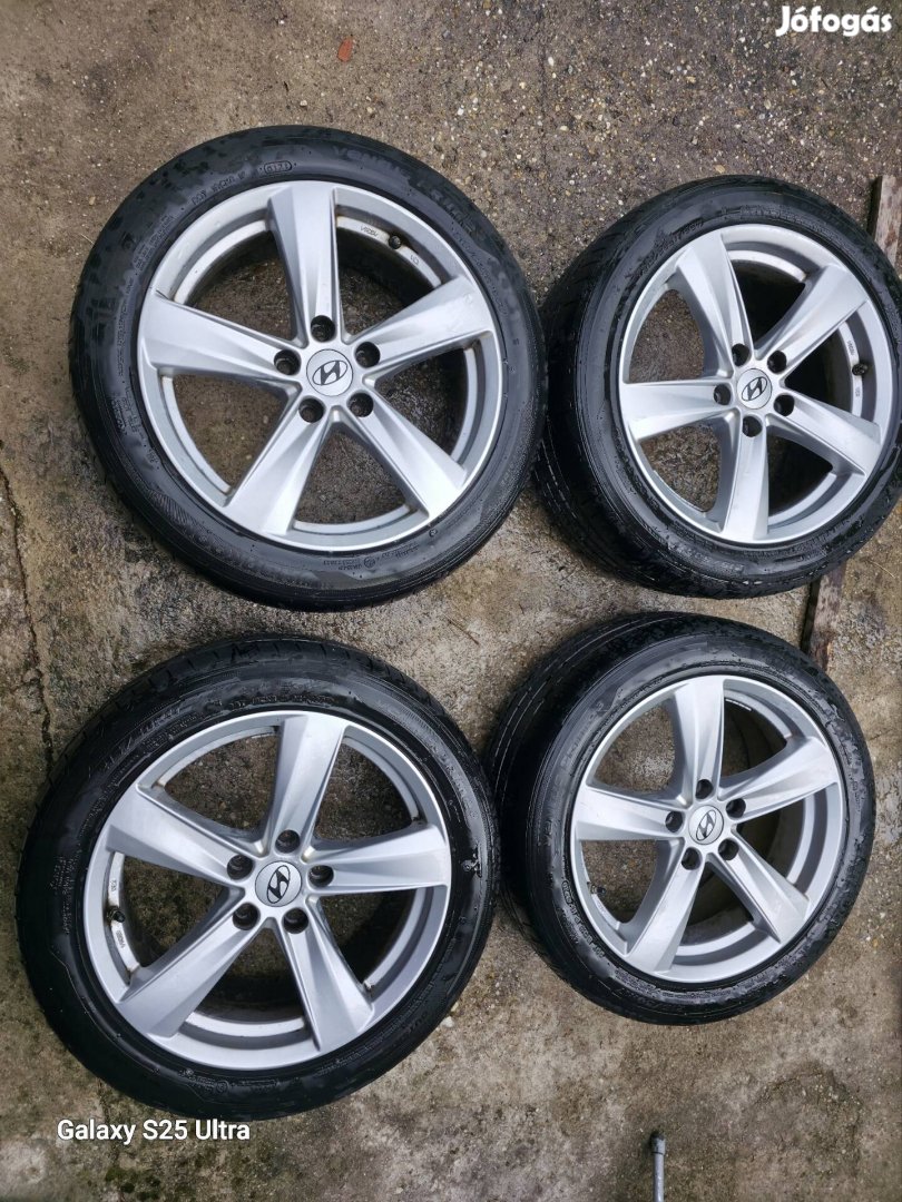 Hyundai alufelnik nyárigumikkal 5x114,3 215/50R17