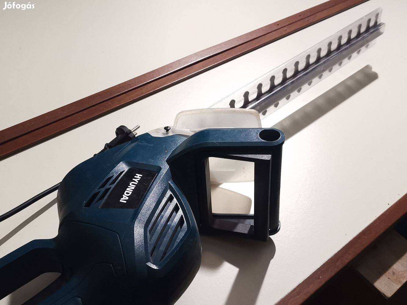 Hyundai elektromos sövényvágó 9.900 Ft irányár és sok más