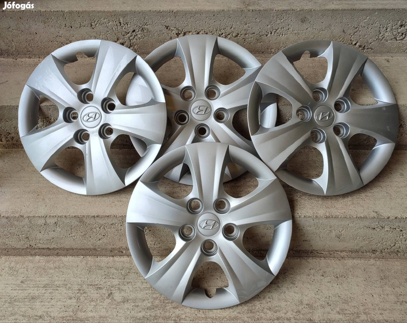 Hyundai gyári dísztárcsa 15"