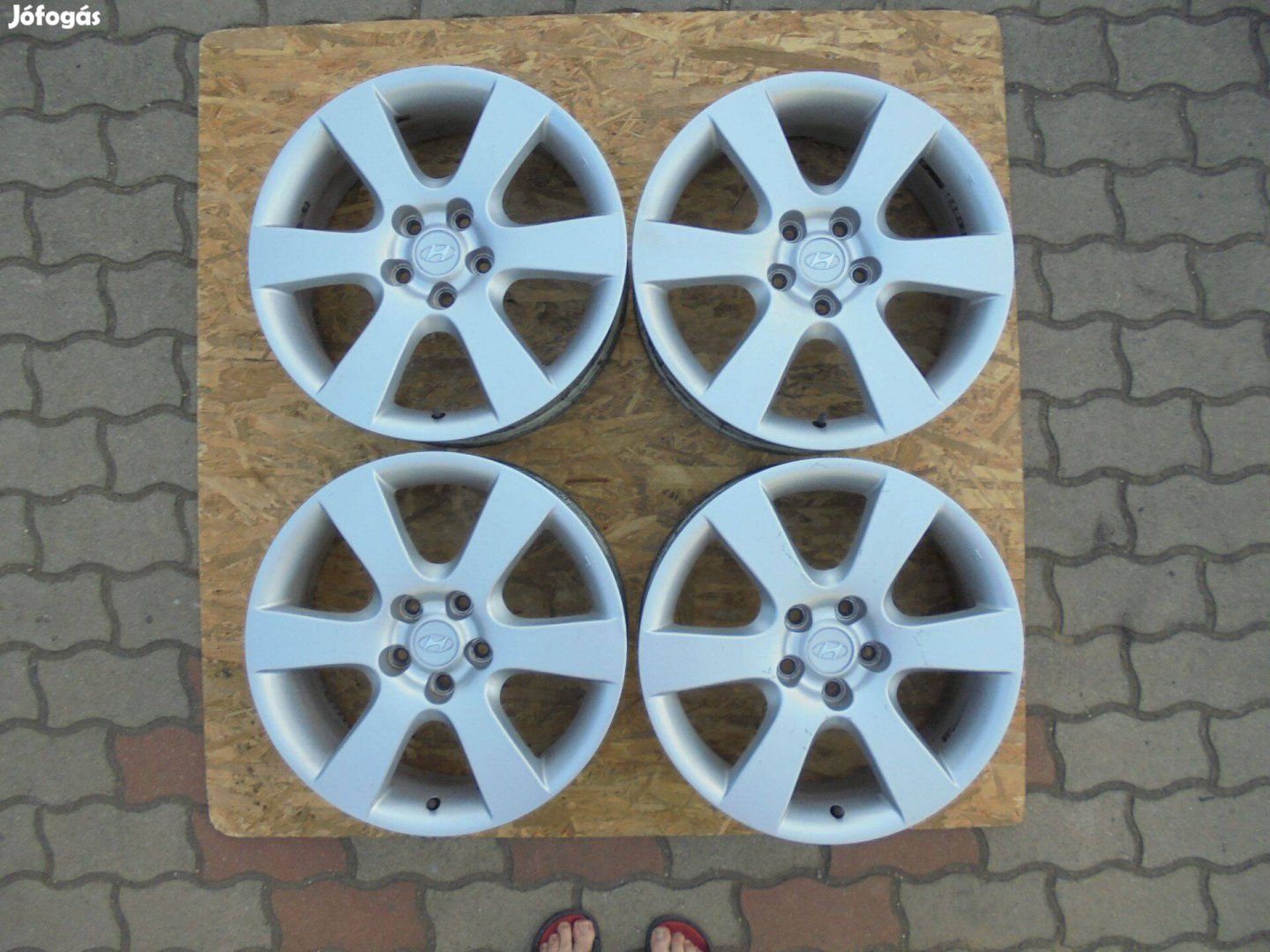 Hyundai használt 18-as alufelni eladó