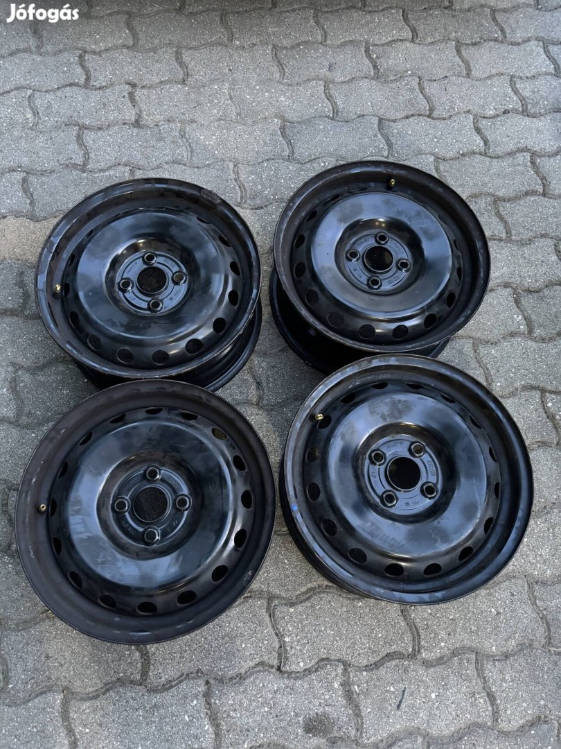 Hyundai i20 6x15 et47 4x100 gyari lemezfelni garnitura szenzorral