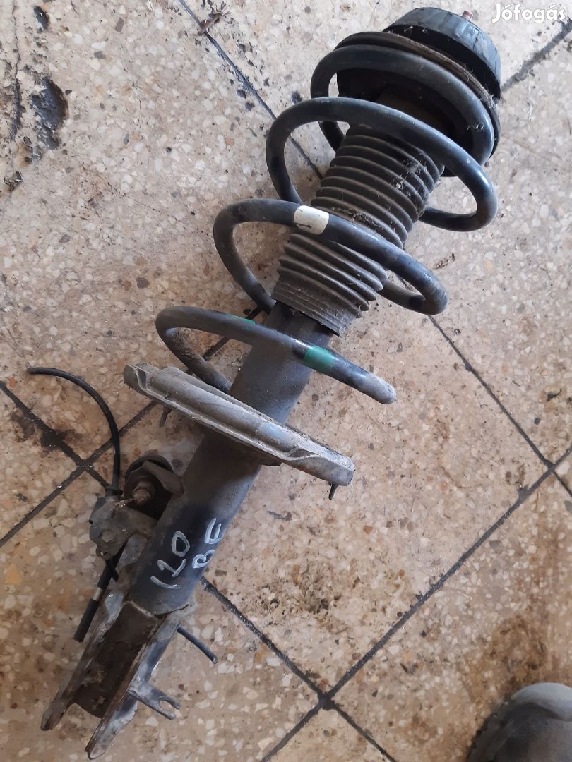 Hyundai i20 Bal Első Lengéscsillapító + Rugó