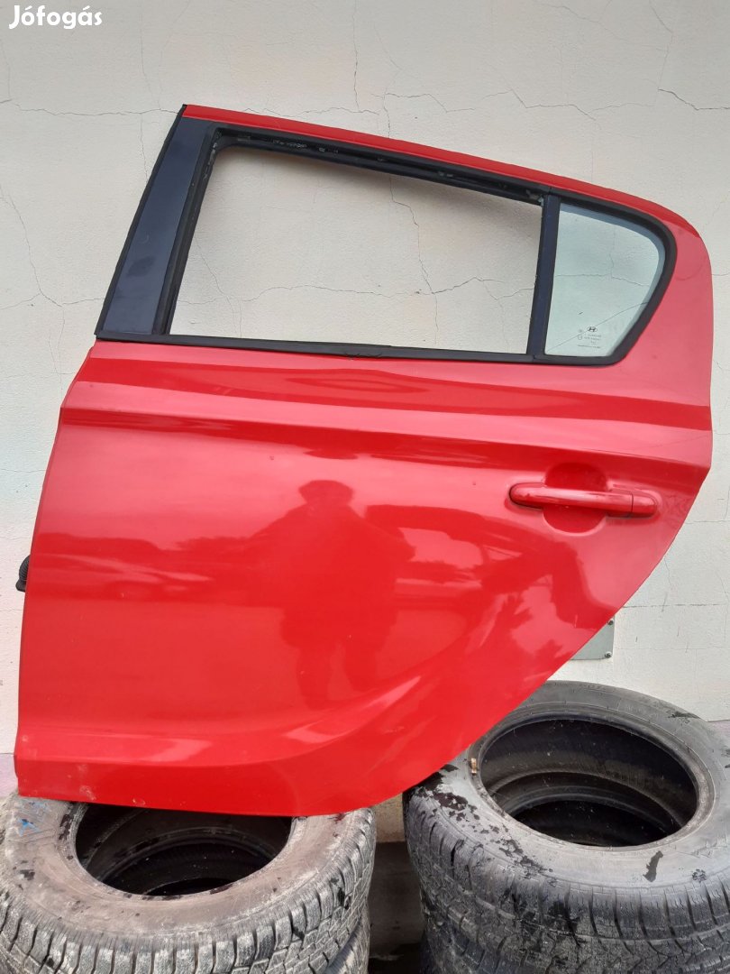 Hyundai i20 Bal Hátsó Ajtó