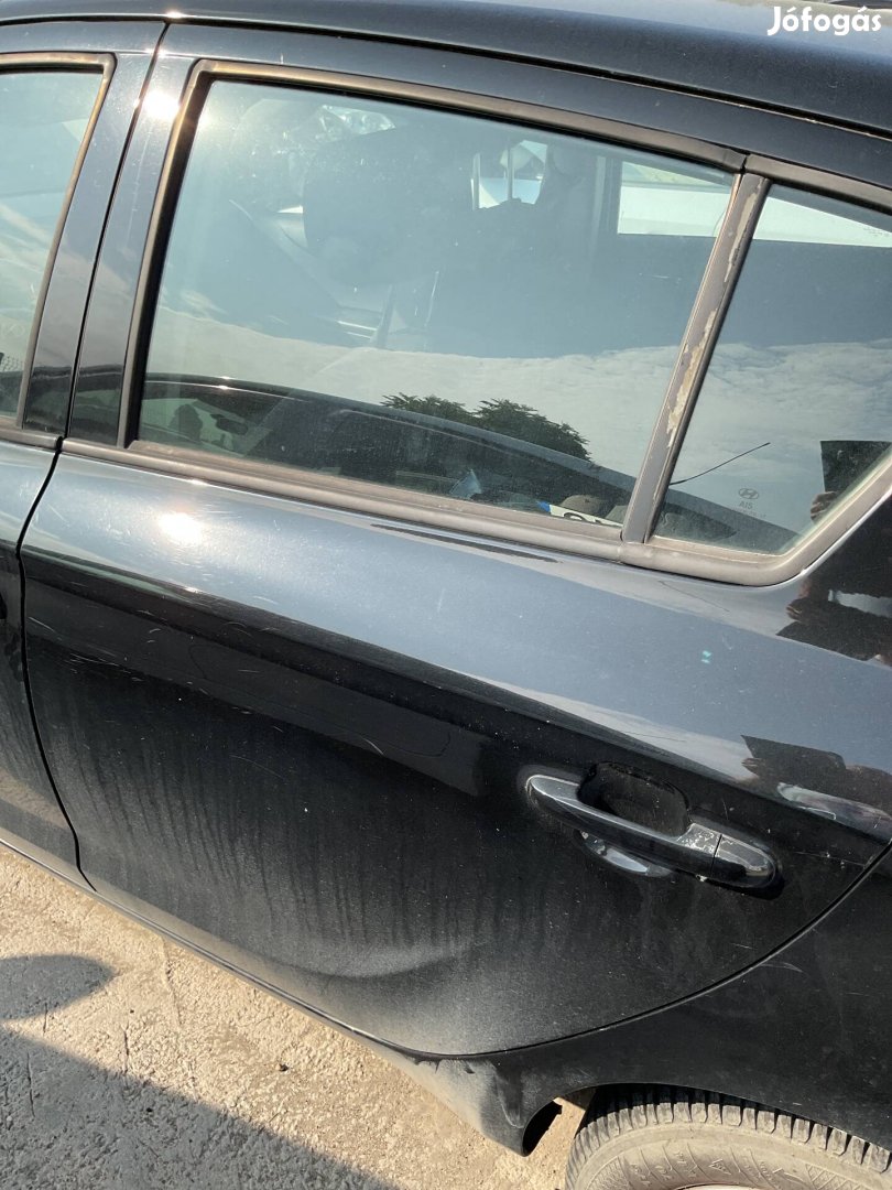 Hyundai i20 PB bal hátsó ajtó