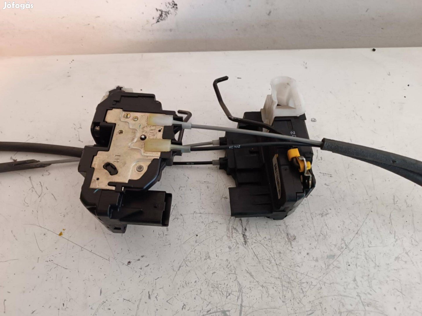 Hyundai i20 PB bal első ajtózár , zár