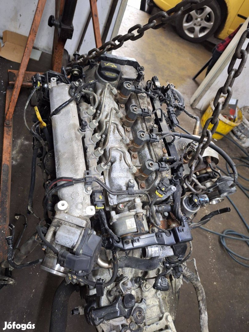 Hyundai i30 1,6 CRDI (2012) motor eladó